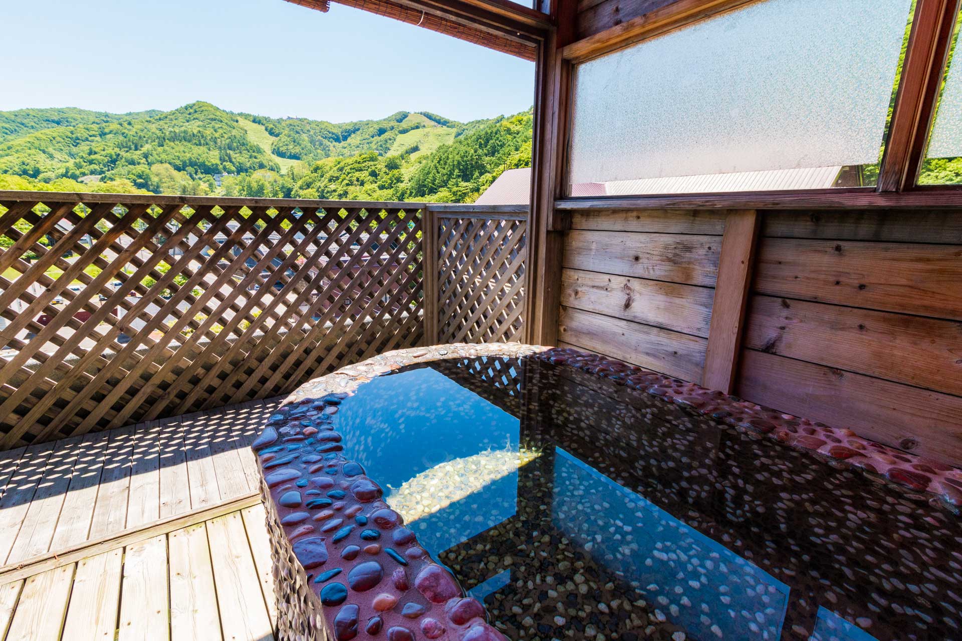 露天風呂付客室 洋室石造り浴槽 小樽朝里川温泉 ホテル 武蔵亭